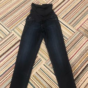 AG Maternity Jegging Jean